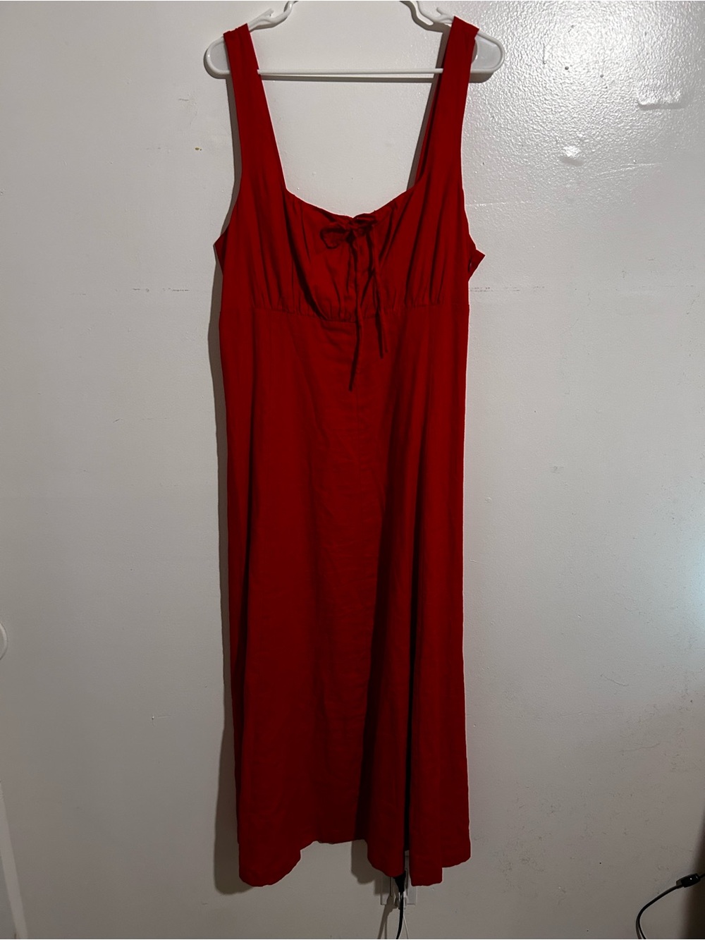 Red sleeveless midi dress